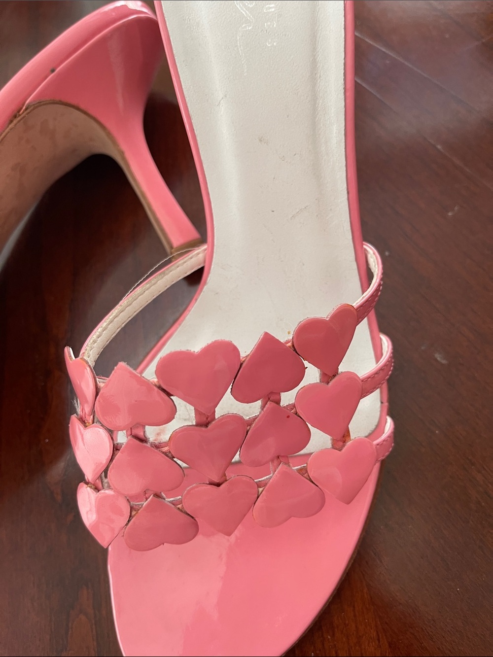 Classiques Entier Pink Heart-Embellished Slide Sandals - Picture 3 of 5